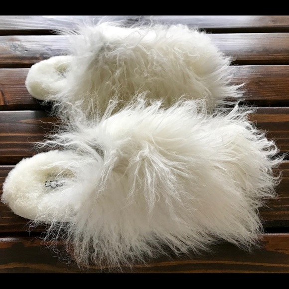 UGG Women’s Fluffy Momma Mongolian Clog Slippers - Picture 3 of 5